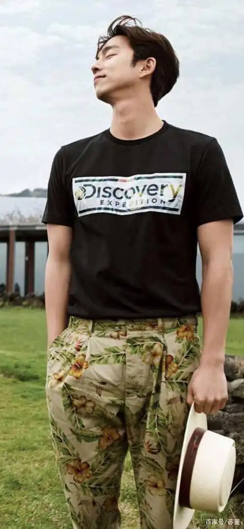 孔侑原来也是肌肉男