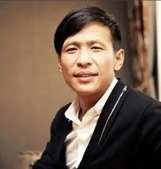 宋小宝,1981年生于吉林省通化市辉南县,中国内地男演员,2009年,因参加