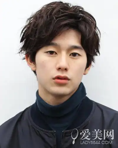 9款方脸男生发型 展现十足潮男气质