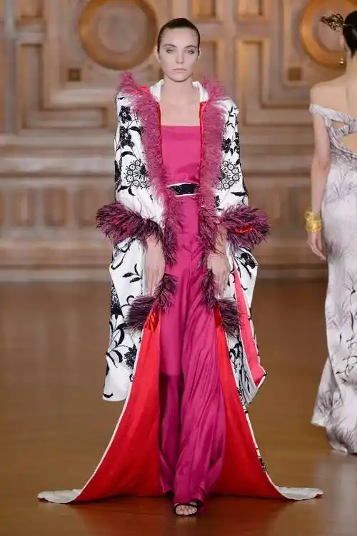 东方元素 | 东瀛风吹进巴黎高定时装周