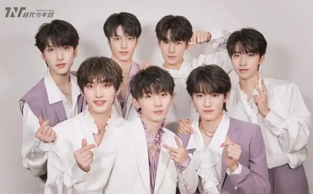 团的全名就是"时代少年团",外文全名是"teens in times"简称是"tnt"