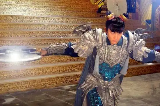 2014电视剧【封神英雄榜】张倬闻(男),朱俞硕(女)2016电影【封神传奇