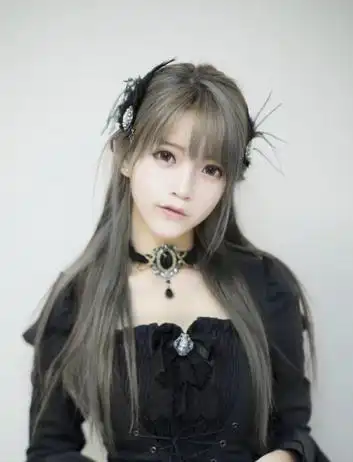 韩国美女yurisa_chan完美诠释洛丽塔风格 网上爆红