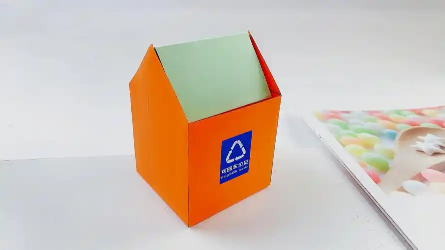 桌面垃圾桶的制作方法,盖子可以活动,简单好玩