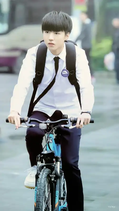 王俊凯# 《超少年密码》王俊凯生写高扫