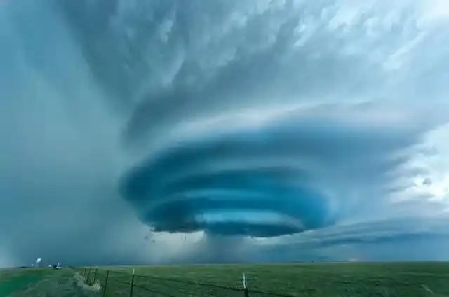 一向安静的内蒙古为何会出现龙卷风龙卷风的破坏力有多大