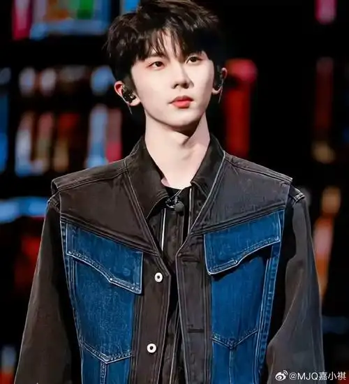 一起去未来#    因为重逢了,所以才会相遇    @时代少年团队长-马嘉祺