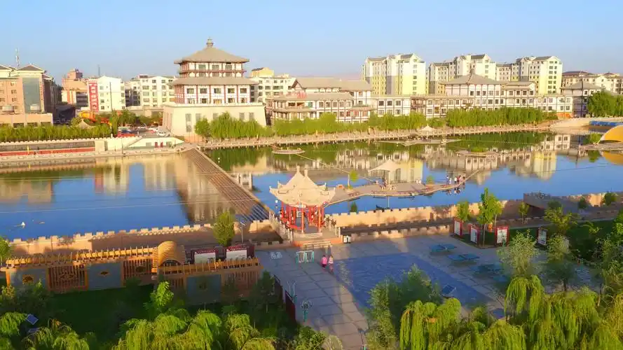 敦煌市以优异成绩通过国家卫生城市复审