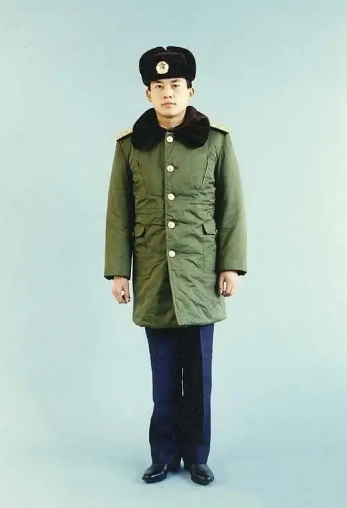 href="#" data-lemmaid="458031">中国人民解放军 /a>1987式军服是