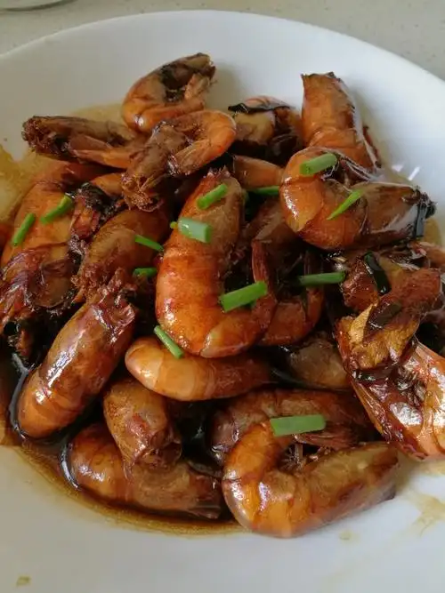 雀斑大姐大做的红烧大头虾