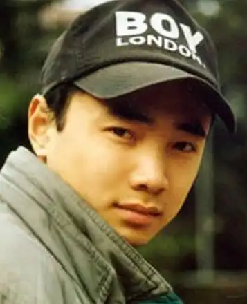 黄渤年轻颜值爆表 那些年 大叔也曾经是小鲜肉