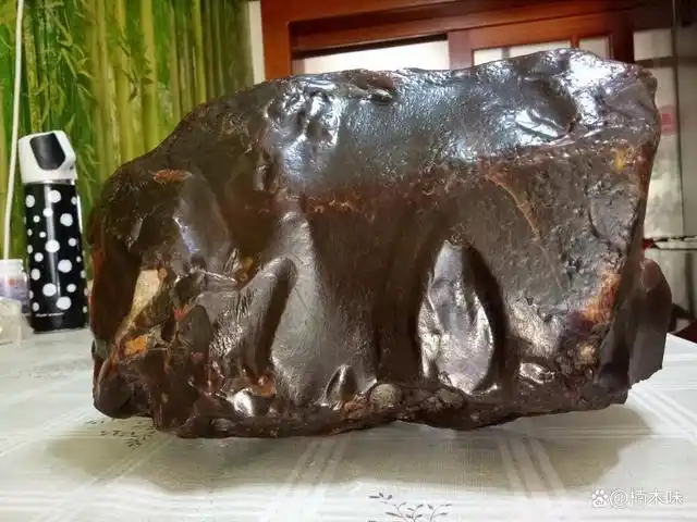 珍稀的"玛瑙陨石",带你走进一个神秘的未知世界