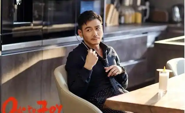 杨烁不顾央视警告,顶风索要天价片酬,耍大牌,还与刘涛传绯闻