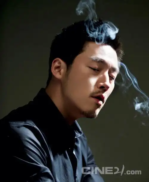 韩国男神之张赫