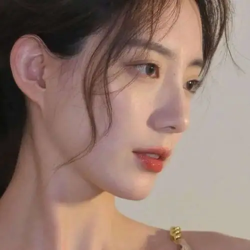 想求女生侧脸的头像