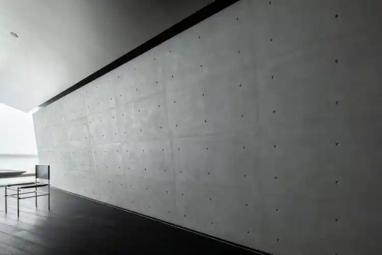 我们希望空间是自由的,墙体也是自由的存在,空间不仅是单一的功能载体