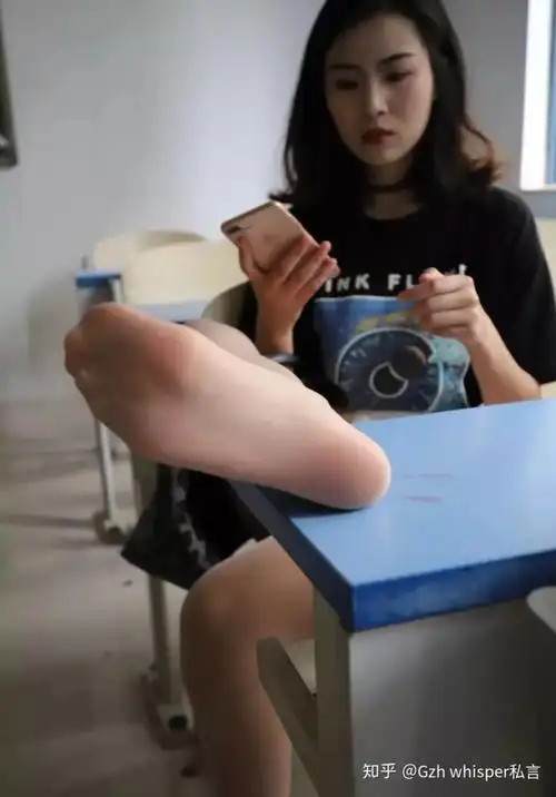 肉丝配鞋 - 知乎