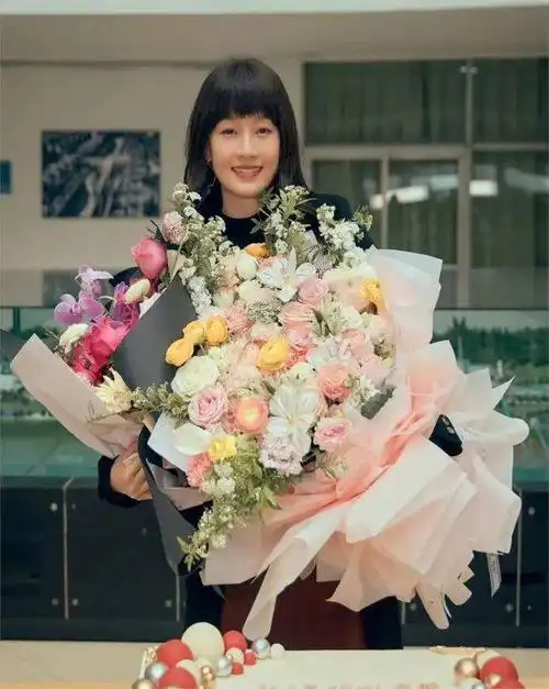 19 年后再看梁静,才发现马伊琍的高明之处