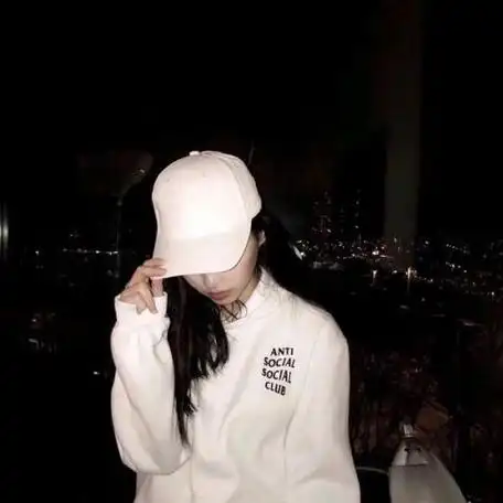 霸气个性快手女生头像35-微信头像