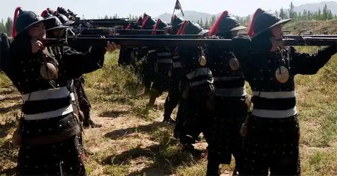 边镇的防御体系不断被巩固,明朝边军变成了国防架构中最强悍的力量