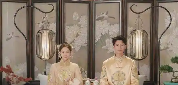 魏晨婚礼接亲现场图公开,二人身穿蓝金礼服喜气洋洋_于玮_姓氏_妻子