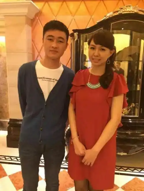 卓依婷经纪人