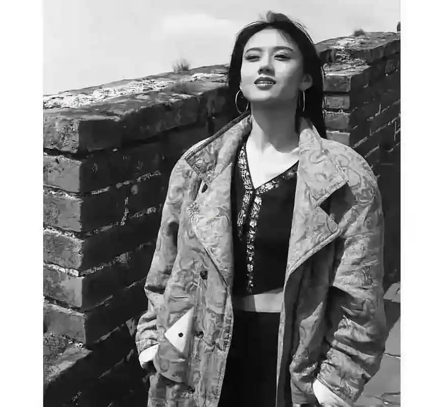 杨丽萍年轻时候如此耿直,帅气有魅力,现在老了,怎么舞蹈风格突变,拍的