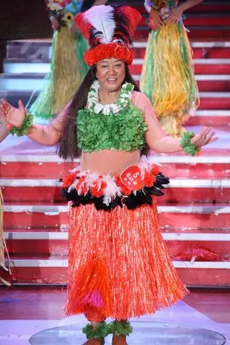 图:《星光大道》决赛第二场 黑妮-2