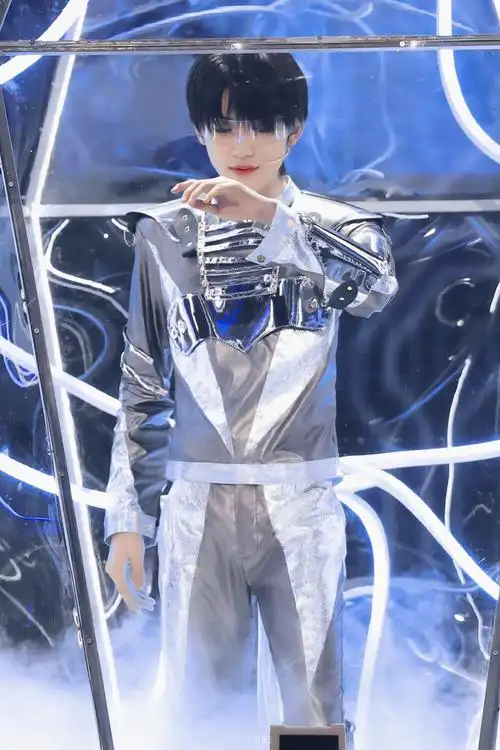 宋亚轩 王牌对王牌 cr.方块三