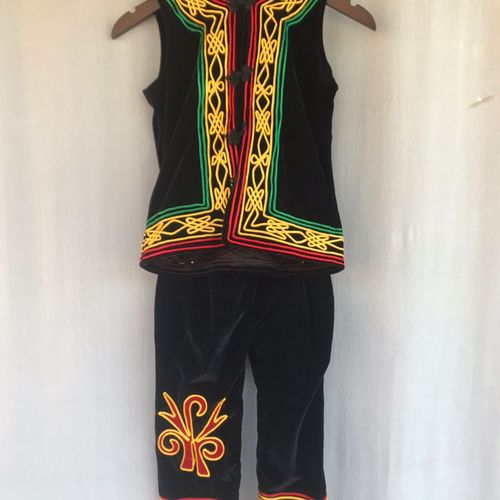 四川大凉山彝族服装 儿童背心马甲舞台民族风服装下单送帽子包邮