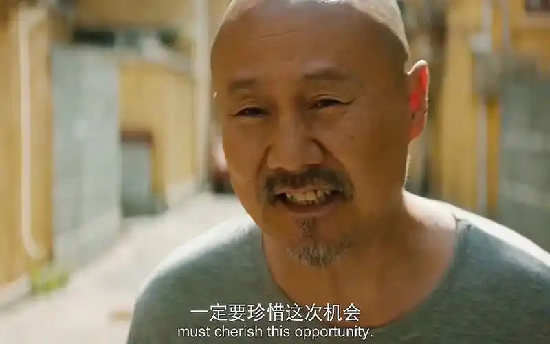 腾格尔:被唱歌耽误的演员,前脚调戏美女,下一秒撺掇大鹏抢银行