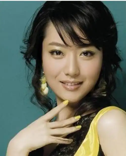 女神白冰的成名往事,和她生命中爱错的那个男人