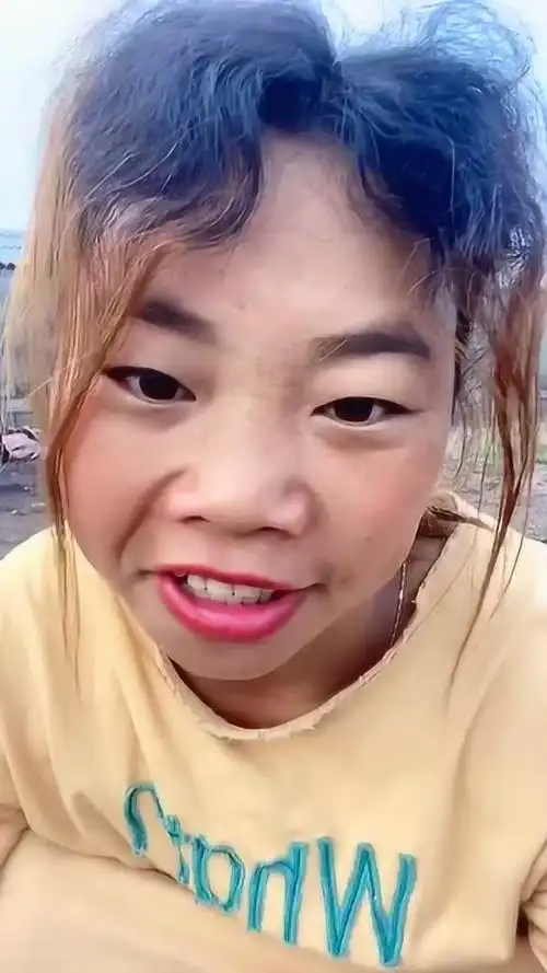 阿姨说好看就是好看,难看就是难看,有人居然说阿姨好难看!