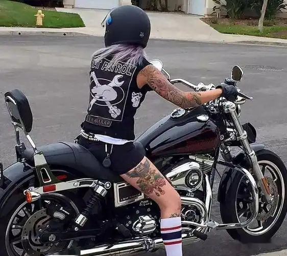 露出你的纹身,骑上你的哈雷_搜狐汽车_搜狐网