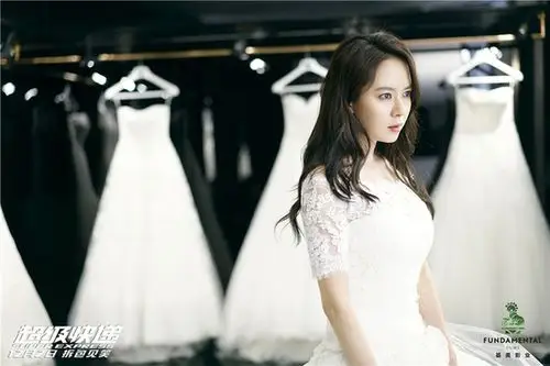 《超级快递》曝新剧照 宋智孝穿婚纱惊艳撩人