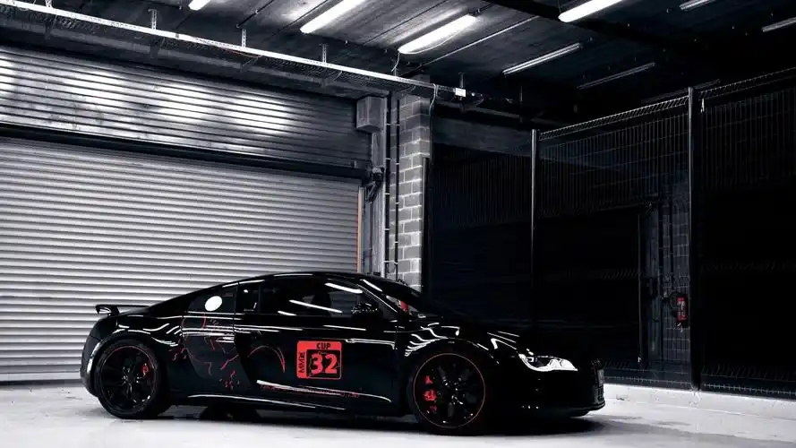 霸气测漏的奥迪跑车r8高清电脑桌面壁纸下载第一辑