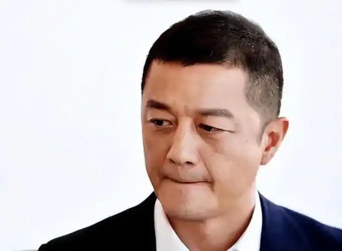 原创李亚鹏直播给债主转钱无意泄露密码欠债4000万5年还没还完