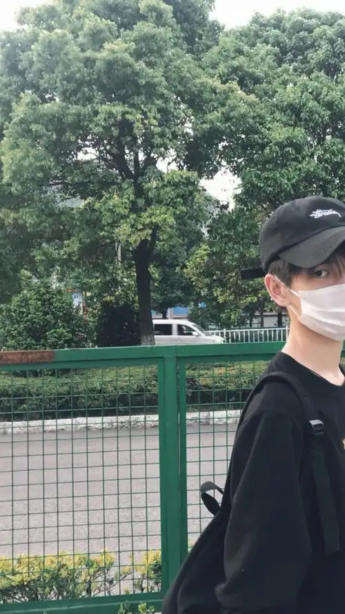 壁纸帅气男生壁纸