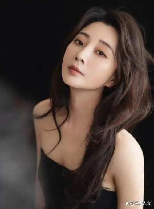 回顾:前凸后翘婀娜多姿肉长在该长的地方,5位身材好的中年女星