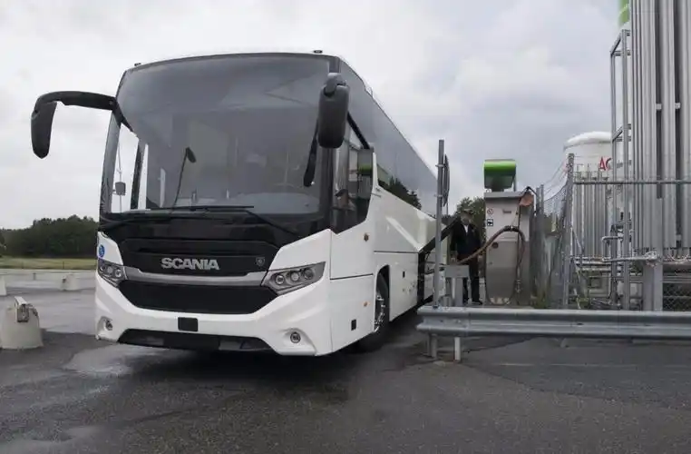 全球首辆:斯堪尼亚推出续驶1000公里长途燃气客车