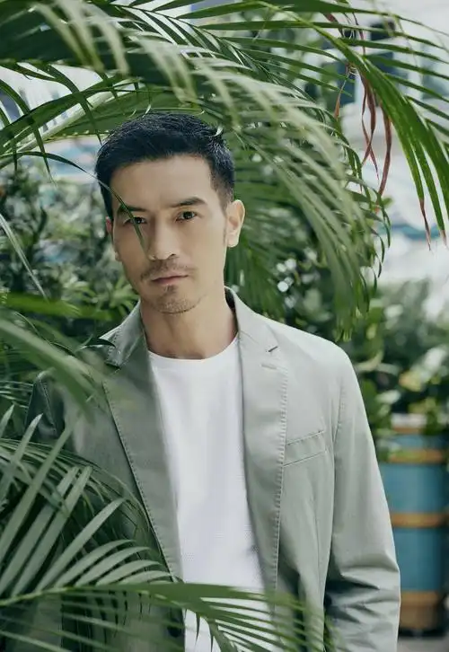 纪焕博《志愿军:雄兵出击》《莫斯科行动》接连上映 演绎角色反差感