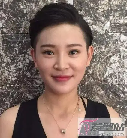 女生时髦油头短发干练利落比男生帅三分