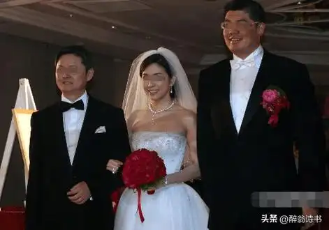 嫁入豪门,老公难忘前任侯佩岑,结婚当时错喊新娘名字_连胜文_蔡依珊
