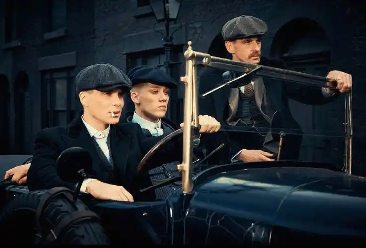 最爱黑帮英剧 《浴血黑帮》 甩《教父》《毒枭》十条街 !