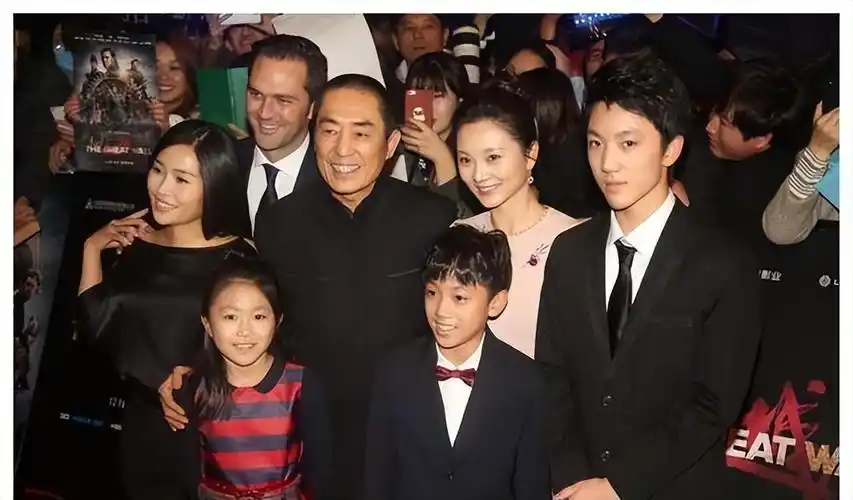 回顾张艺谋儿子张壹男我的妈妈是陈婷为何说我长得像巩俐阿姨