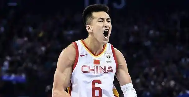 郭艾伦展示强健肌肉,六块腹肌引人瞩目!辽宁男篮盼郭艾伦复出_本赛季_