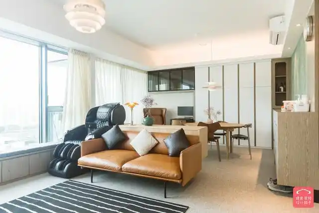 在香港坐拥98㎡住宅,照样半平米不敢浪费,一家四口越住越舒心