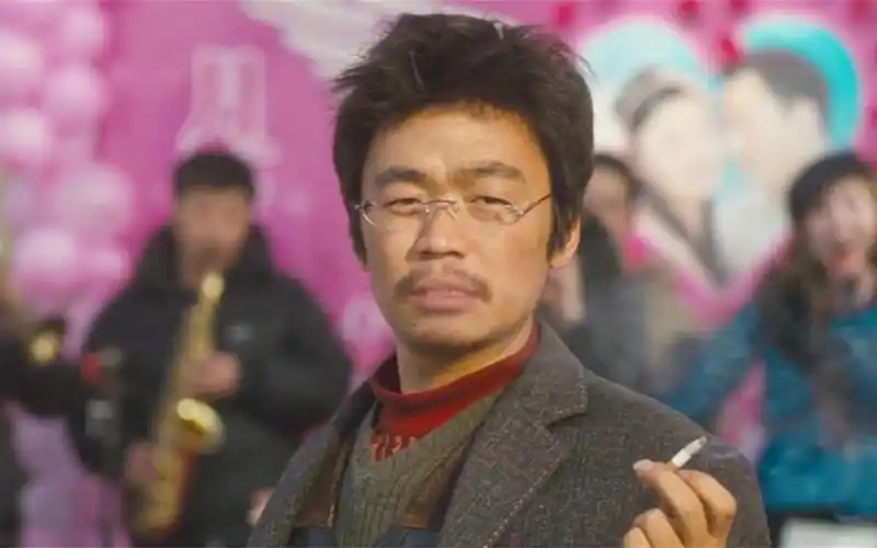 这片段里树先生抽烟的动作很火,一般人可学不来