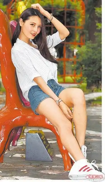 com/icequeenserina 行业:模特儿 兴趣:拍照,跳舞,旅游