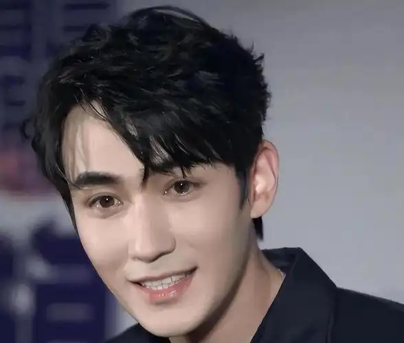 6位男演员桃花眼,深情看狗,苏感天生|陈晓|盈盈|严屹宽|小鲜肉|爱情